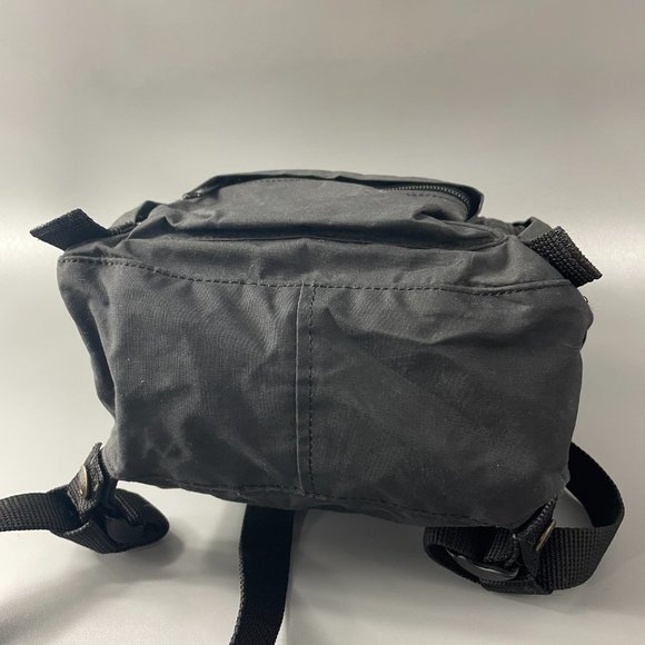 FJALLRAVEN Kanken Mini Backpack- Black